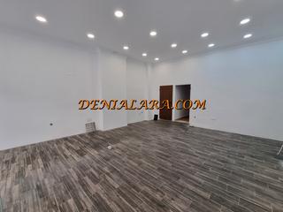 Rent Business premise in Centro Urbano. Local comercial de 80m² en el corazón de dénia – escaparate con