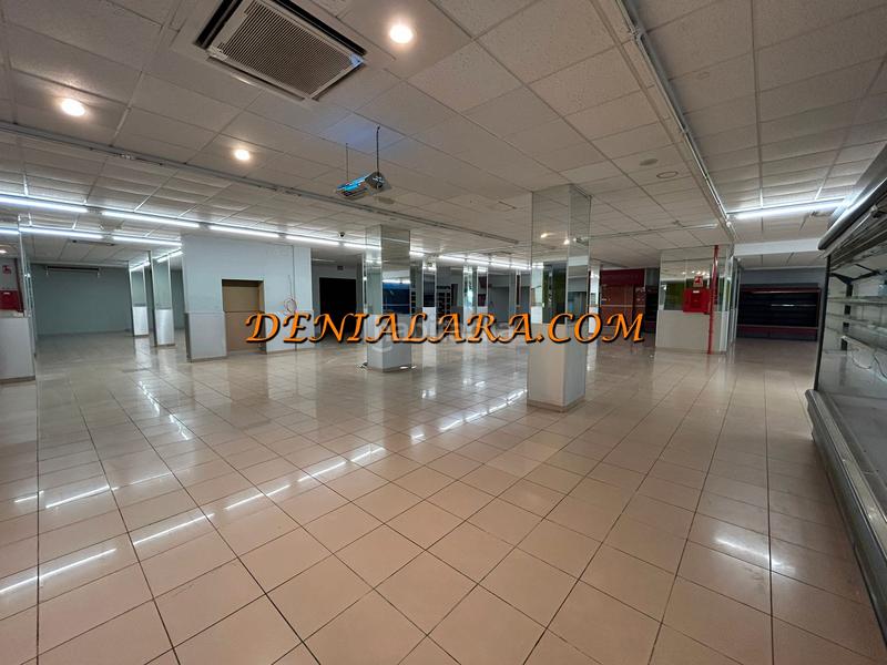 Foto f502dc13-dedc-426d-a5f1-fb0303cbbd1f. Alquiler local comercial ?? local comercialde 1100metros, único en el centro de els poblets – ideal para supermercado en Poblets (els)