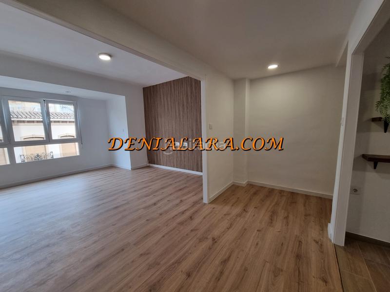 Foto 60a89db8-ea35-430e-9c32-7ccc8fd1f70d. Piso se vende piso de 127metros recién reformado en Oliva