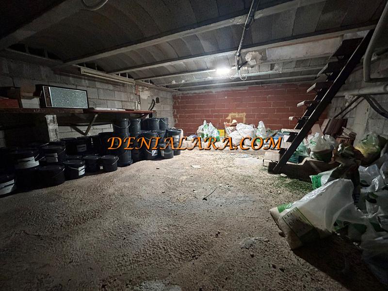 Foto e3510d12-171f-4980-9229-e5ea30c40c5a. Geschäftsraum in Poblets (els)