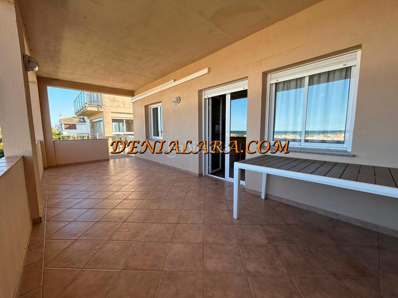 Foto 1fd70497-1a9f-4d6e-b0d4-f236a1afbde9. Edifici a Oliva nova Oliva