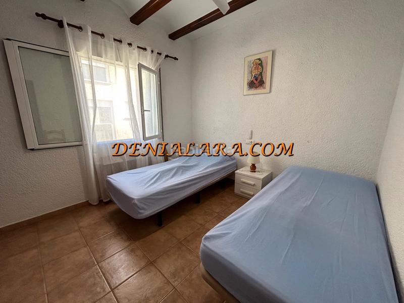 Foto 5b59ff69-5bdc-4d1d-bfba-27cd1791b75c. Edifici a Oliva nova Oliva