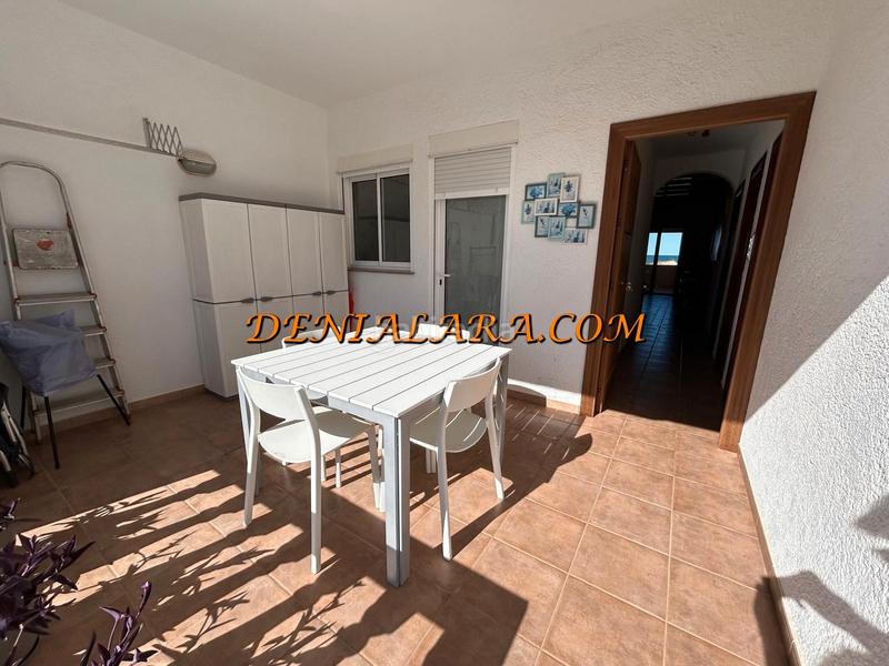 Foto 8d8ca395-3e72-4c25-bdc4-ce6983032938. Edifici a Oliva nova Oliva