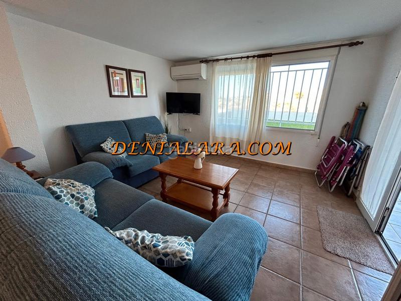 Foto e902e24d-55f8-4ca9-89c2-f239bb95ffe7. Edifici a Oliva nova Oliva