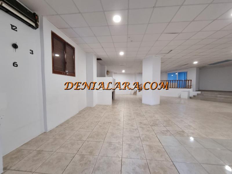 Foto eb15a950-e4e1-4953-ad83-63bc9fa3e202. Local commercial dans Centro Urbano Dénia