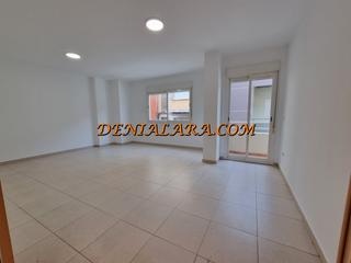 Affitto Appartamento in Ondara. Piso de 4 habitaciones en el centro de ondara para alquiler anua