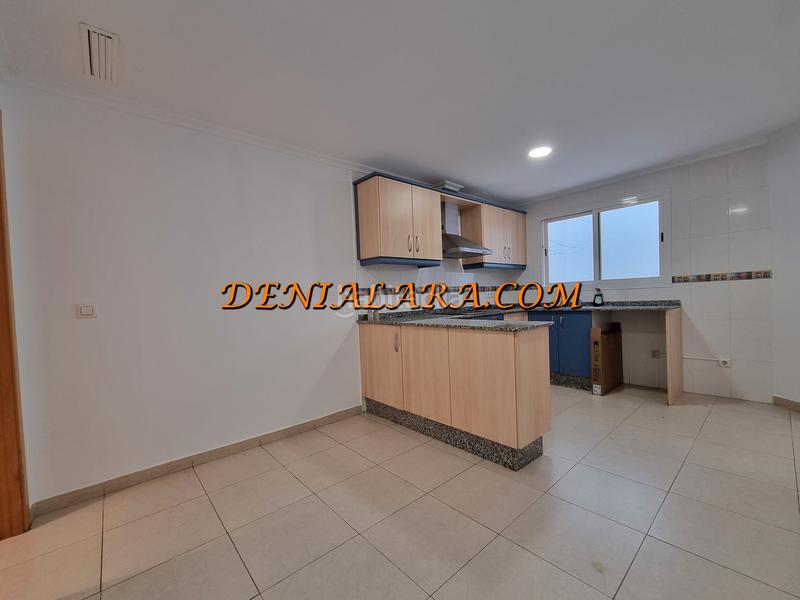 Foto cabecb9c-78ae-4267-9d7a-2fe3158f2676. Rent flat in Ondara