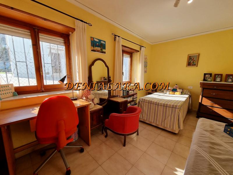 Foto 0762838e-0fa6-4e3e-8d0d-23783291fa21. Chalet con camino parcheggio piscina in El Montgó Dénia