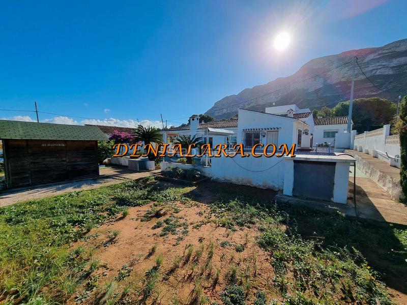 Foto 6f27a86d-f53d-4685-8300-9cde90cee72c. Chalet con camino parcheggio piscina in El Montgó Dénia