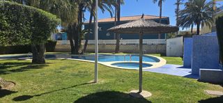 Rent Apartment  Carretera de les marines a dénia. Se alquila piso en residencial para todo el año