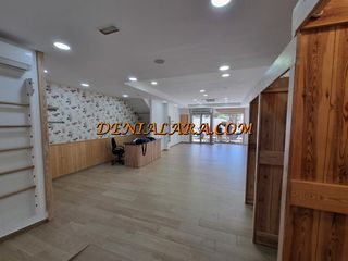 Lloguer Local Comercial a Centro Urbano. Alquiler de local comercial de 90 metros en el centro de denia