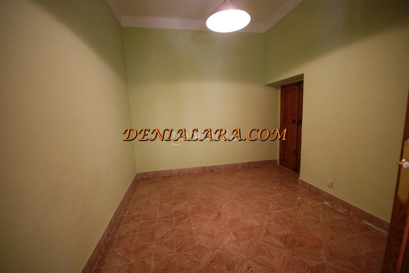 Foto 61dac25f-3e16-4133-a789-8e58be38d3a3. Edifici a Centro Urbano Dénia