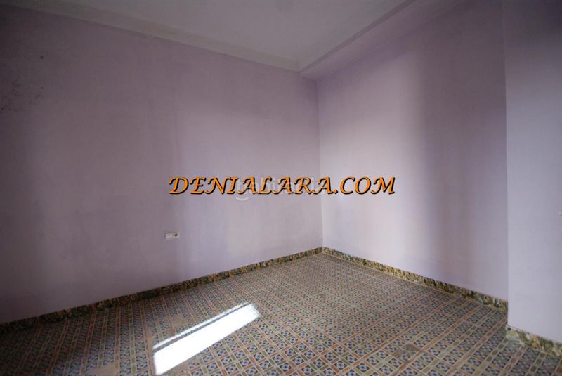 Foto d9a6ad2a-0f94-46aa-ae07-decb8af7b033. Edifici a Centro Urbano Dénia