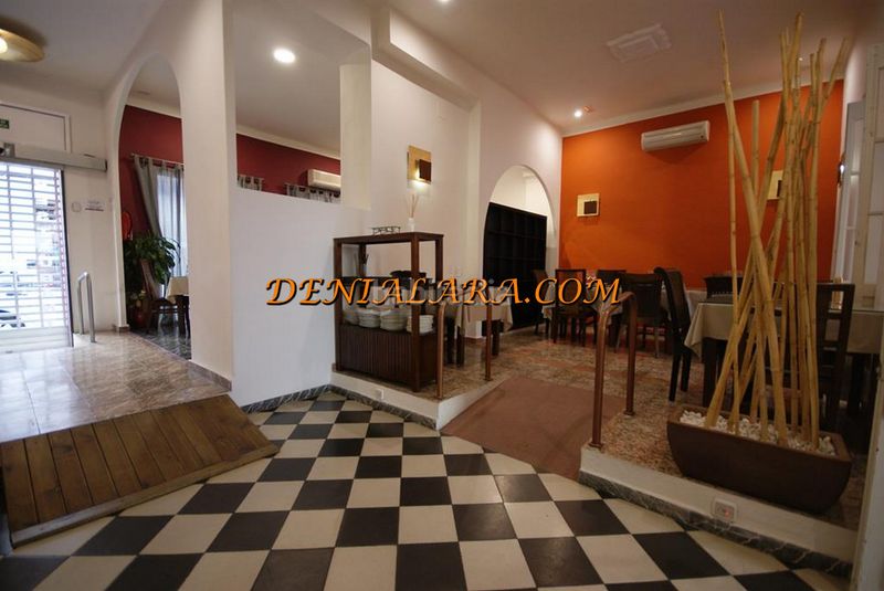 Foto f3e15d79-463f-46b0-8ffe-0be7465115c3. Edifici a Centro Urbano Dénia