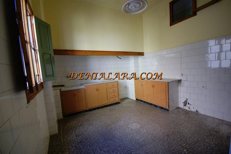 Foto fc68660f-2a37-4474-b0a8-6a5b99b0a8dd. Edifici a Centro Urbano Dénia
