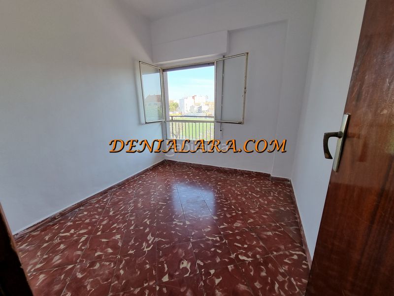 Foto b3ebcaf5-4b98-4046-832c-58b00098f5dd. Pis a Centro Urbano Dénia