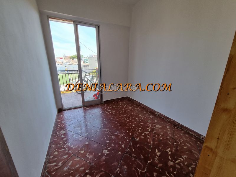 Foto bce9e18f-2f71-4110-b02d-818a9a9b6fec. Pis a Centro Urbano Dénia