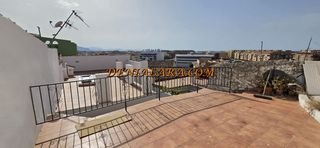 Miete Erdgeschoss in Centro Urbano. Alquiler anual en dénia: planta baja recién reformada con gran t