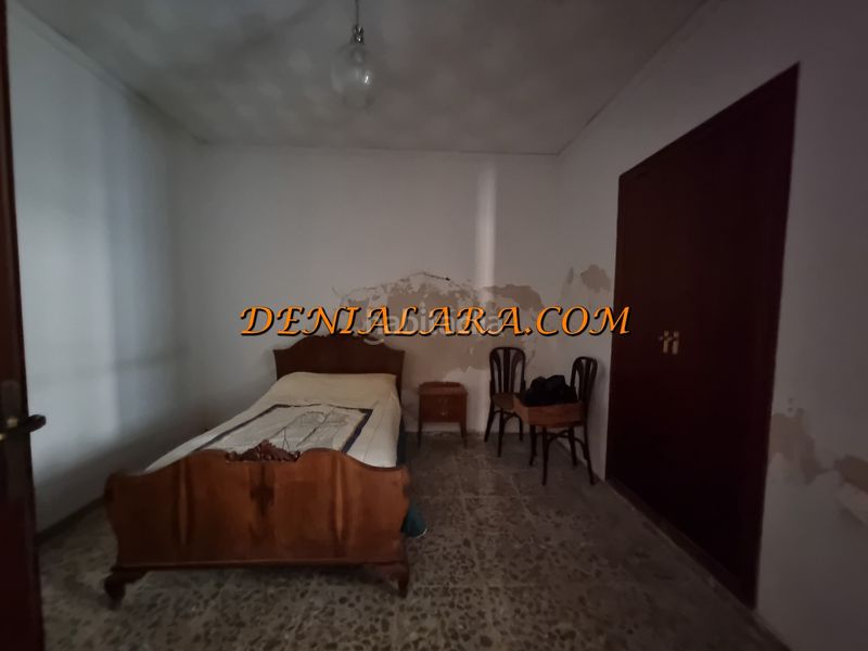 Foto 07b7e15b-ecaa-4224-9ac7-8e329ba1fbb9. Casa amb xemeneia a Centro Pedreguer