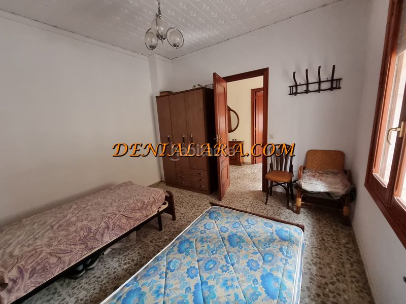 Foto 5d4b25b7-ab75-4da2-a9d5-0084df9e3bcd. Casa amb xemeneia a Centro Pedreguer