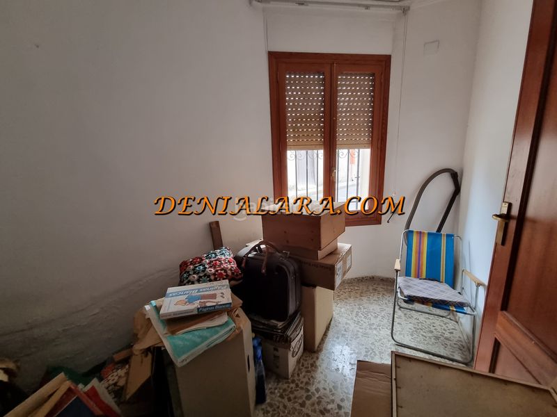 Foto a1023e7b-6000-4145-a117-a796d612c3a7. Casa amb xemeneia a Centro Pedreguer