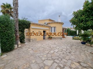 Xalet a Poblets (els). Precioso chalet con piscina privada, zona chill out y cocina ext