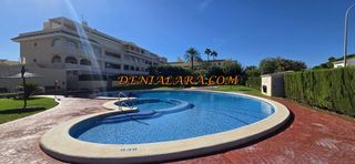 Ático en La Xara-La Sella. Ático dúplex con gran solárium, piscina y vistas abiertas cerca