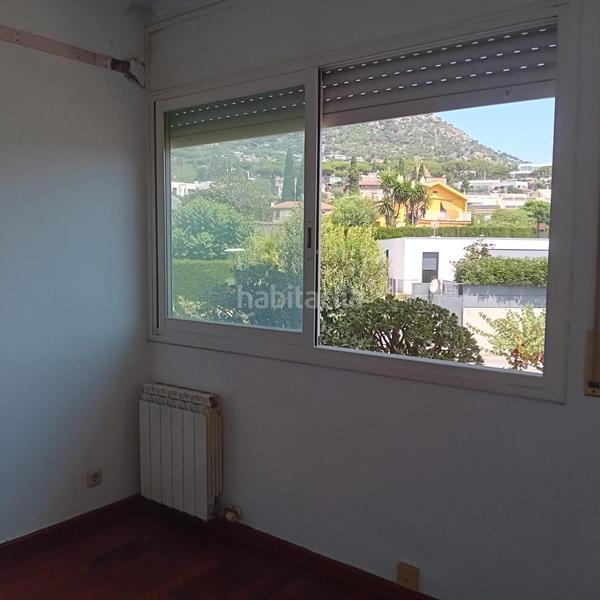Foto 0ae07fc5-7ac4-43f8-b429-ad31b3051022. Casa adosada magnifico adosado calle la resclosa en Cabrils