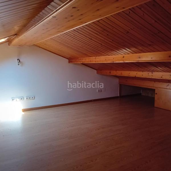Foto 76dd6386-3250-4e23-9536-d3d01fa2664a. Casa adosada magnifico adosado calle la resclosa en Cabrils