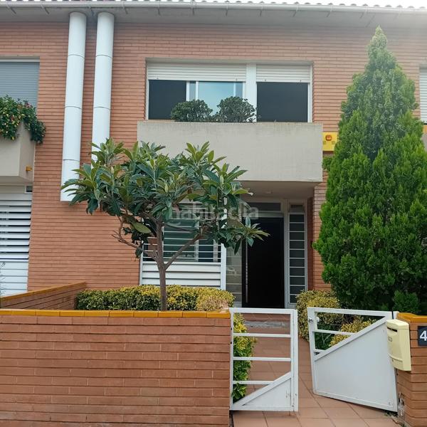 Foto fda9d7ad-d6ae-41c2-be7f-677522c5acfa. Casa adosada magnifico adosado calle la resclosa en Cabrils