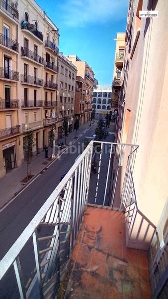 Foto 35d799ed-525b-4878-9ade-dac7178dcd39. Appartement dans El Poble Sec - Parc de Montjuïc Barcelona