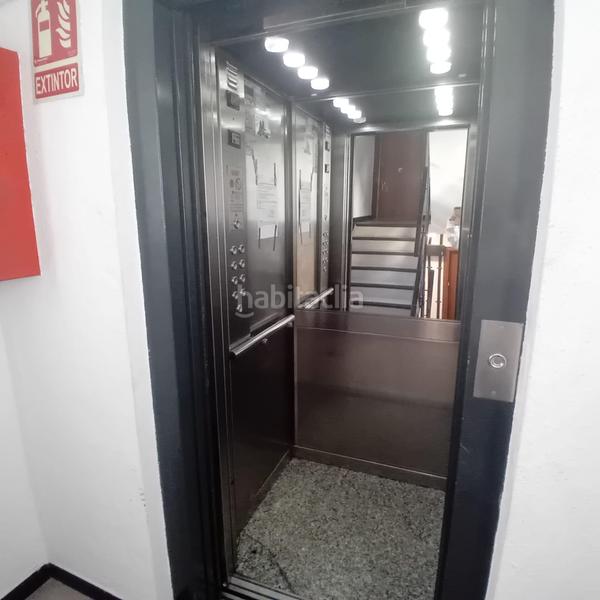 Foto b8882fbd-02f7-44ed-8c46-e0a92acf47a4. Piso rambla marina vistas dspejadas en Bellvitge Hospitalet de Llobregat (L´)