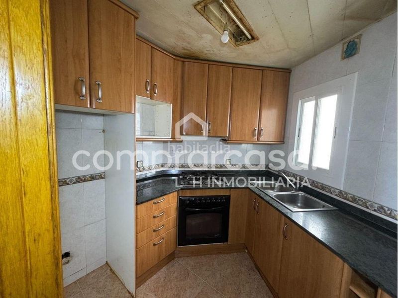Foto f9603450-0574-43d8-9fdf-4f8bb15eb56f. Àtic a Les Planes Hospitalet de Llobregat (L´)