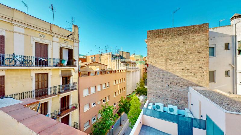 Foto d067d6b8-febc-48dd-90b1-784cea822228. Ático  con dos terrazas de uso privativo en El Poble Sec - Parc de Montjuïc Barcelona