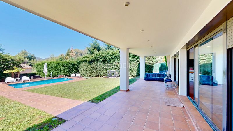 Foto 5b927bbb-fec3-47a9-b22c-3f21e7273ace. Casa amb calefacció aparcament piscina a Matadepera