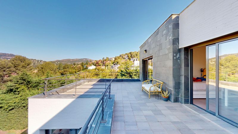 Foto 62ddd52d-a152-456c-8056-f6a96a1e9546. Casa amb calefacció aparcament piscina a Matadepera