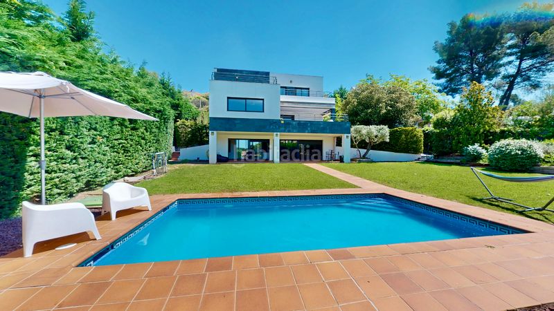 Foto 72bc75d9-d019-48fa-a686-a72a938305fc. Casa amb calefacció aparcament piscina a Matadepera