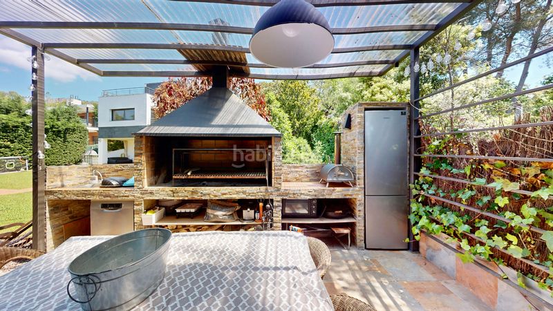 Foto d0bbb822-4a0a-429a-aded-29ab111f968e. Casa amb calefacció aparcament piscina a Matadepera