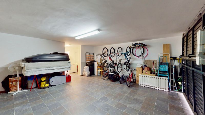 Foto fb1ee2b2-5473-4cfe-a08a-3ba36fc98f9d. Casa amb calefacció aparcament piscina a Matadepera