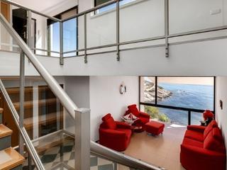Xalet  Carrer de l'apareguda. Casa unifamiliar en primera línea de mar con espectaculares vist