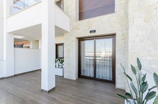 Casa a Los Balcones-Los Altos. Idílico bungalow de planta baja a las afueras de torrevieja