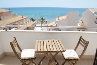 Àtic  Avinguda del carrer de la mar. Ático tipo duplex con vistas al mar.