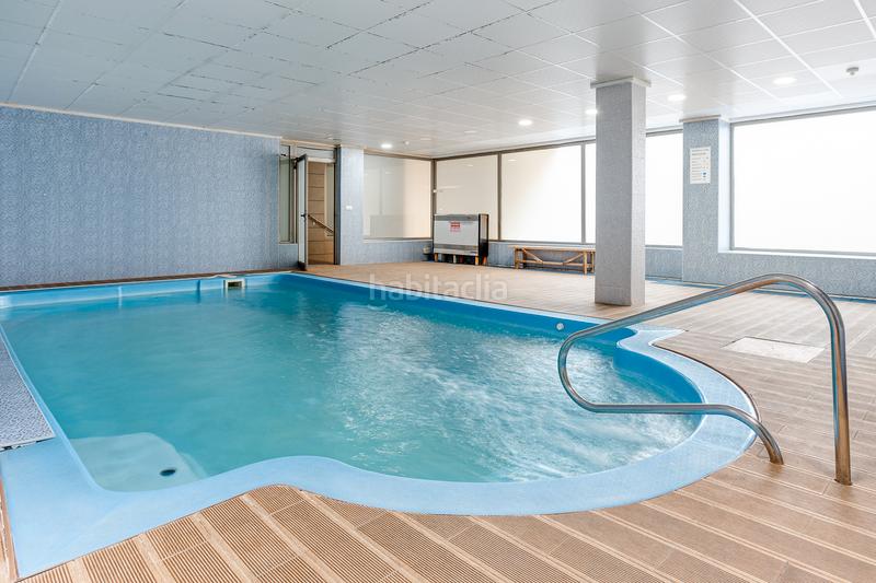 Foto ca4a86b1-4d3b-4133-b59d-e9c6d45051d5. Àtic amb piscina a Campello Playa Campello (el)