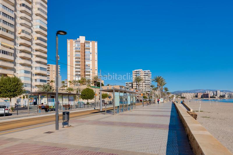 Foto 8fdaf4fe-1c08-477d-bbd4-350644913bb8. Dachwohnung in avenida jaime i el conquistador 34 in Campello (el)