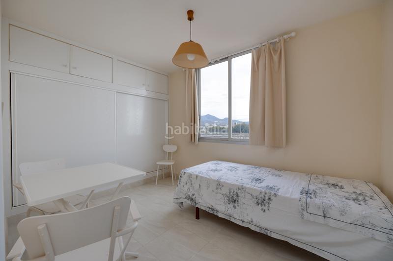 Foto b04269cf-168b-45f4-b57e-fef32eddbdcd. Dachwohnung in avenida jaime i el conquistador 34 in Campello (el)