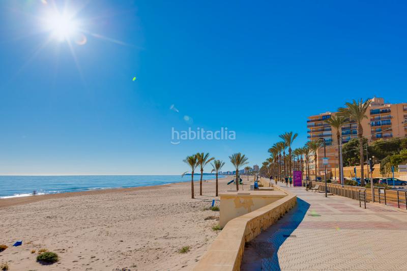 Foto c8beb9e6-8383-4ec9-8989-6cc87fd0c81f. Dachwohnung in avenida jaime i el conquistador 34 in Campello (el)