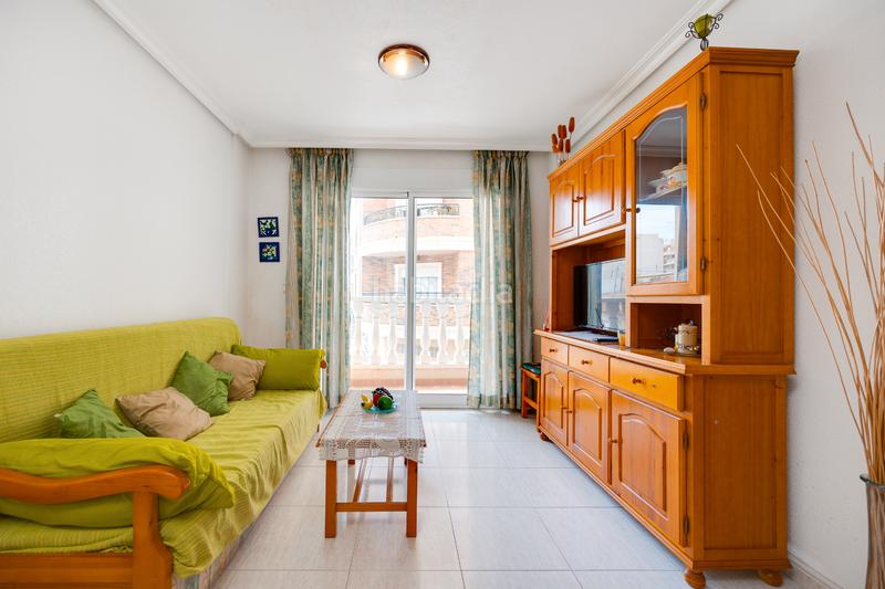 Foto 56e072d6-d480-4104-b01f-8032d2ad3407. Piso en calle joaquín chapaprieta 131 apartamento de dos dormitorios totalmente equipado en Torrevieja