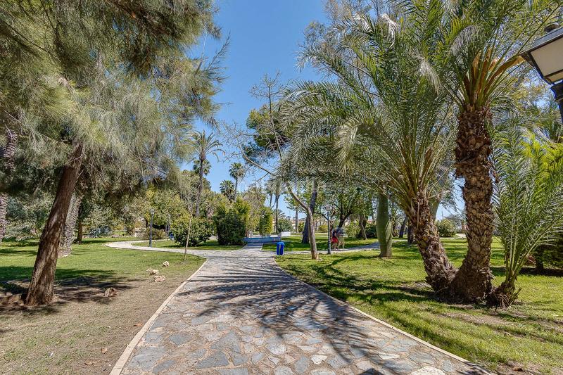 Foto f2fbe103-25d4-45e5-87bb-12707d61d78e. Appartement dans avenida diego ramírez pastor 13 dans Torrevieja