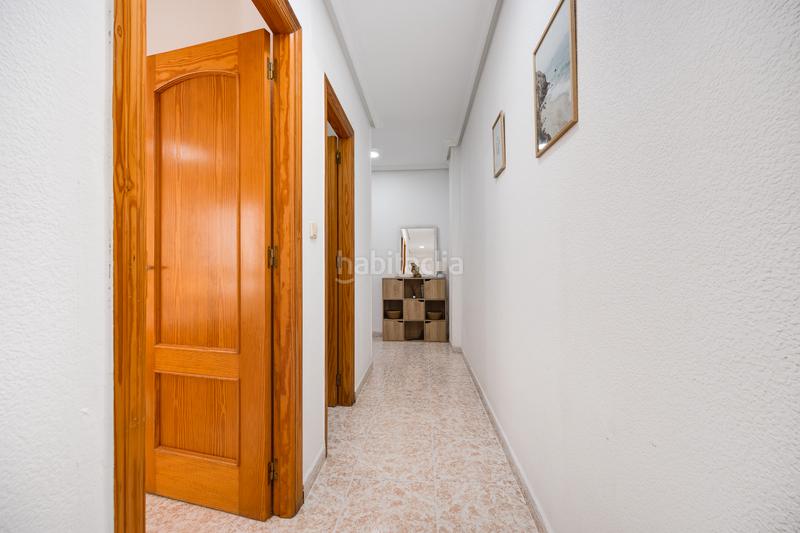 Foto fd626b37-3d44-46c4-8a1f-57a41822065d. Appartement dans avenida diego ramírez pastor 13 dans Torrevieja