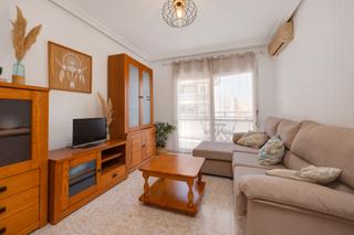 Pis en Avenida diego ramrez pastor 13. Apartamento de dos dormitorios a solo cinco minutos caminando de